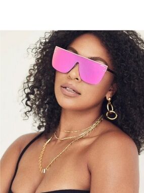 Quay Australia “Blocked” Shield Sunglasses in Pink